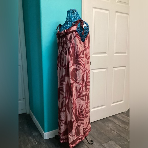 Sangria Palm Tie Shoulder Caftan - Picture 7 of 10